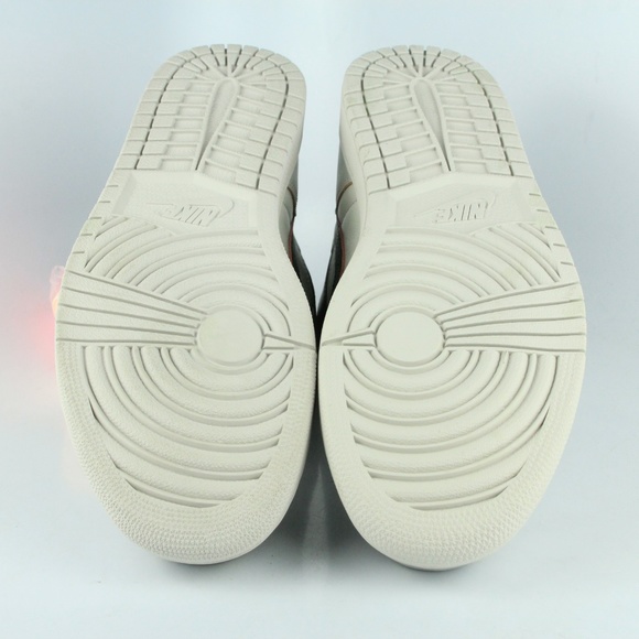 2019 JORDAN 1 RETRO SB NYC TO PARIS 12 (NEW) - Picture 5 of 6